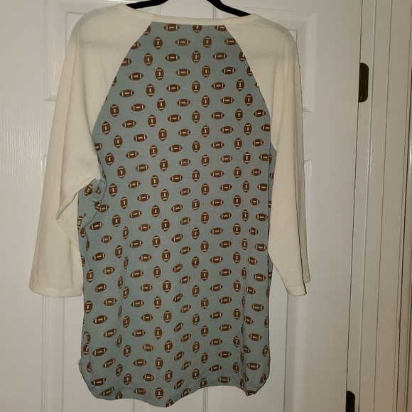 2xl Lularoe football Randy t-shirt - Picture 3 of 5